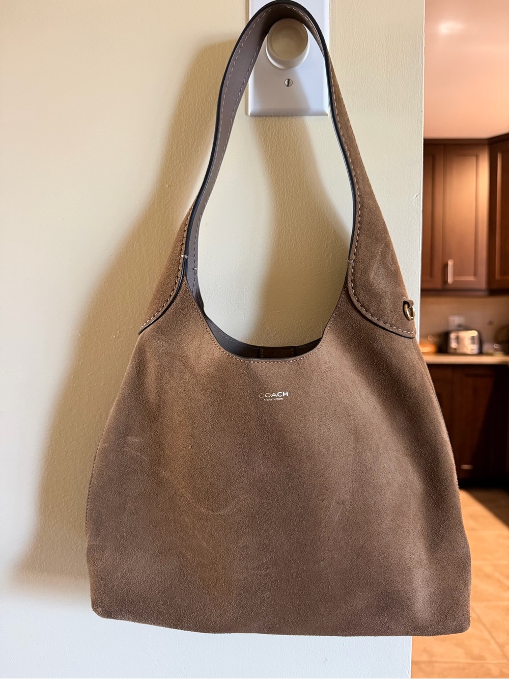 Coach Brooklyn Shoulder Bag 28 - Picture 5 of 7